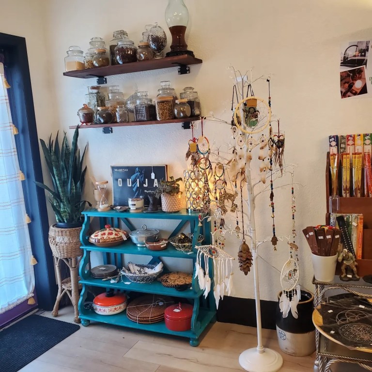 enchantedtreasuresshop 768x768